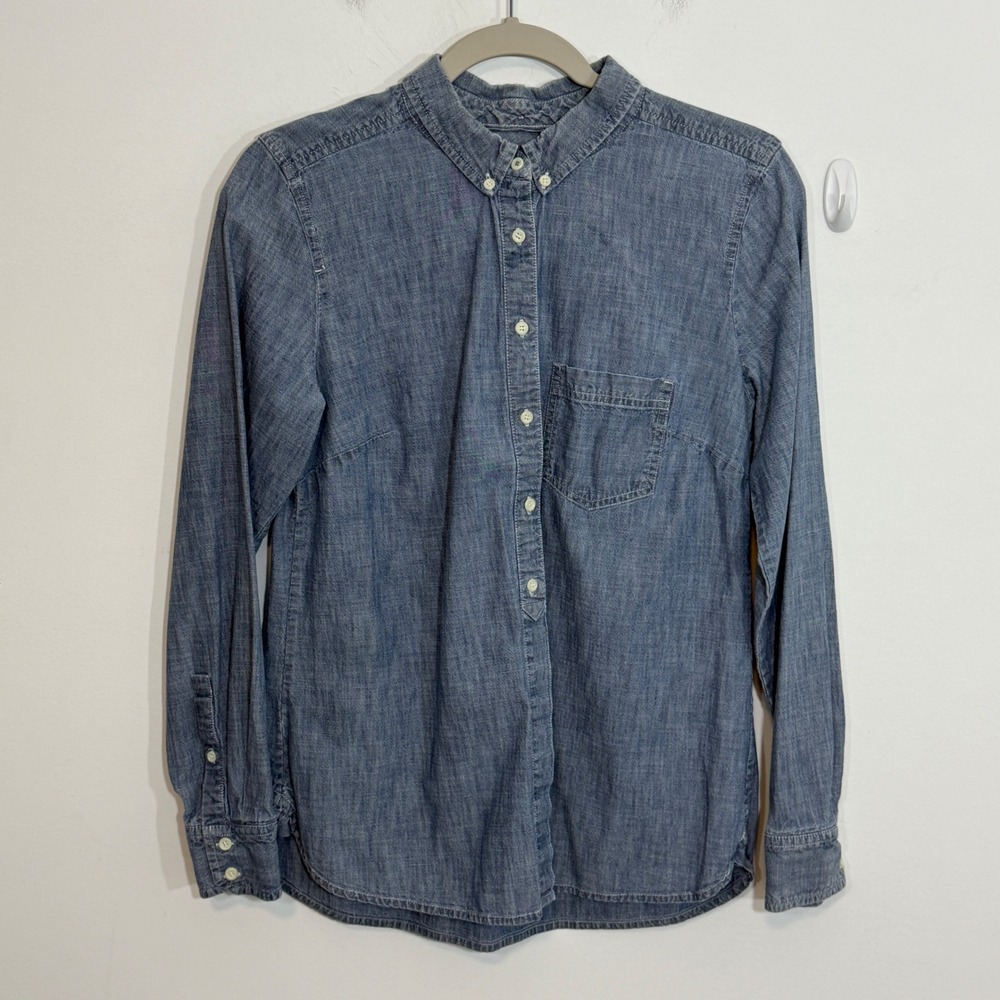 Gap Womens Shirt M Blue Chambray Oxford Tailored Long Sleeve Cotton Preppy